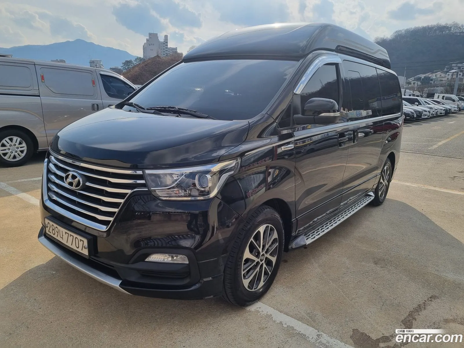 The New Grand Starex Limousine - фотография 16499530
