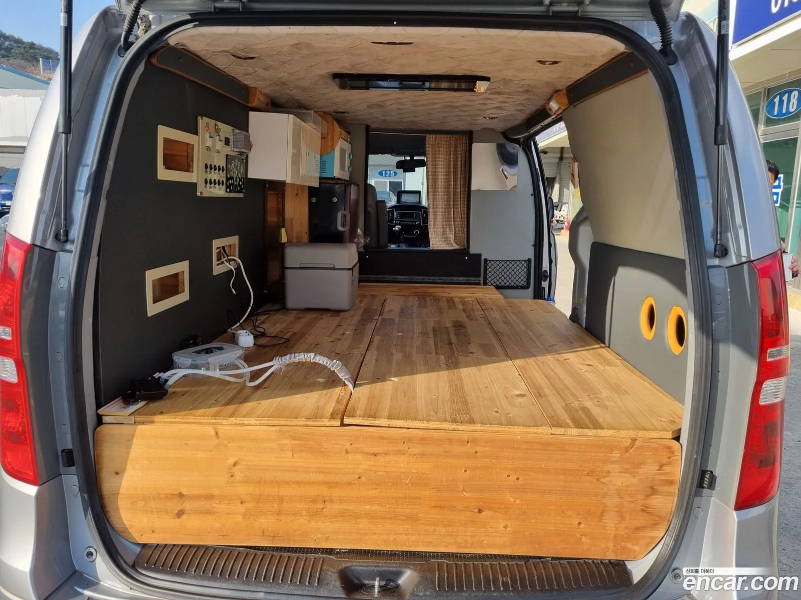 Grand Starex Camping Car - фотография 16499559