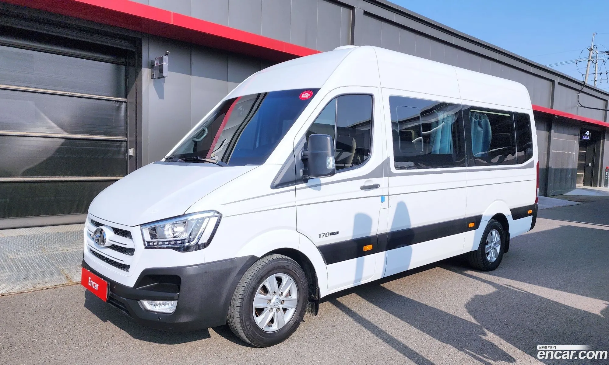 Solati 15 -Seater Luxury - фотография 51404