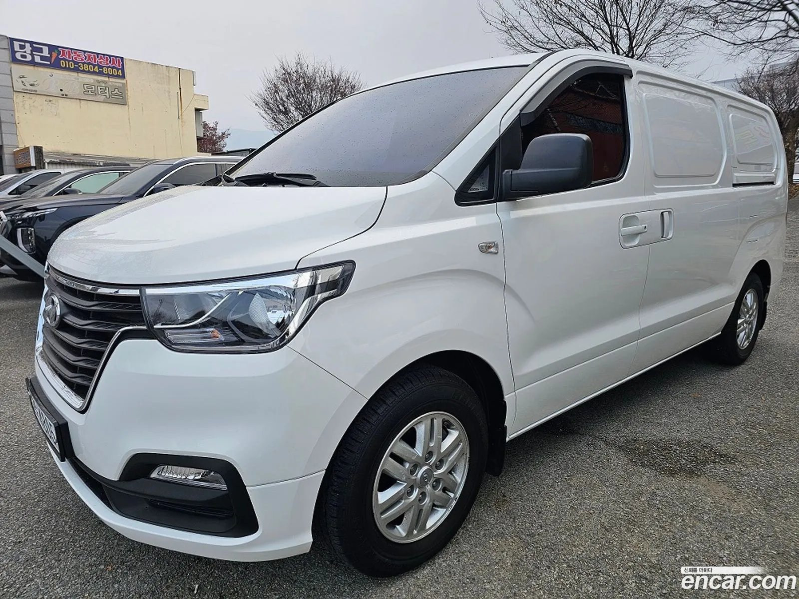 The New Grand Starex Van 3 -Seater Smart - фотография 4445303