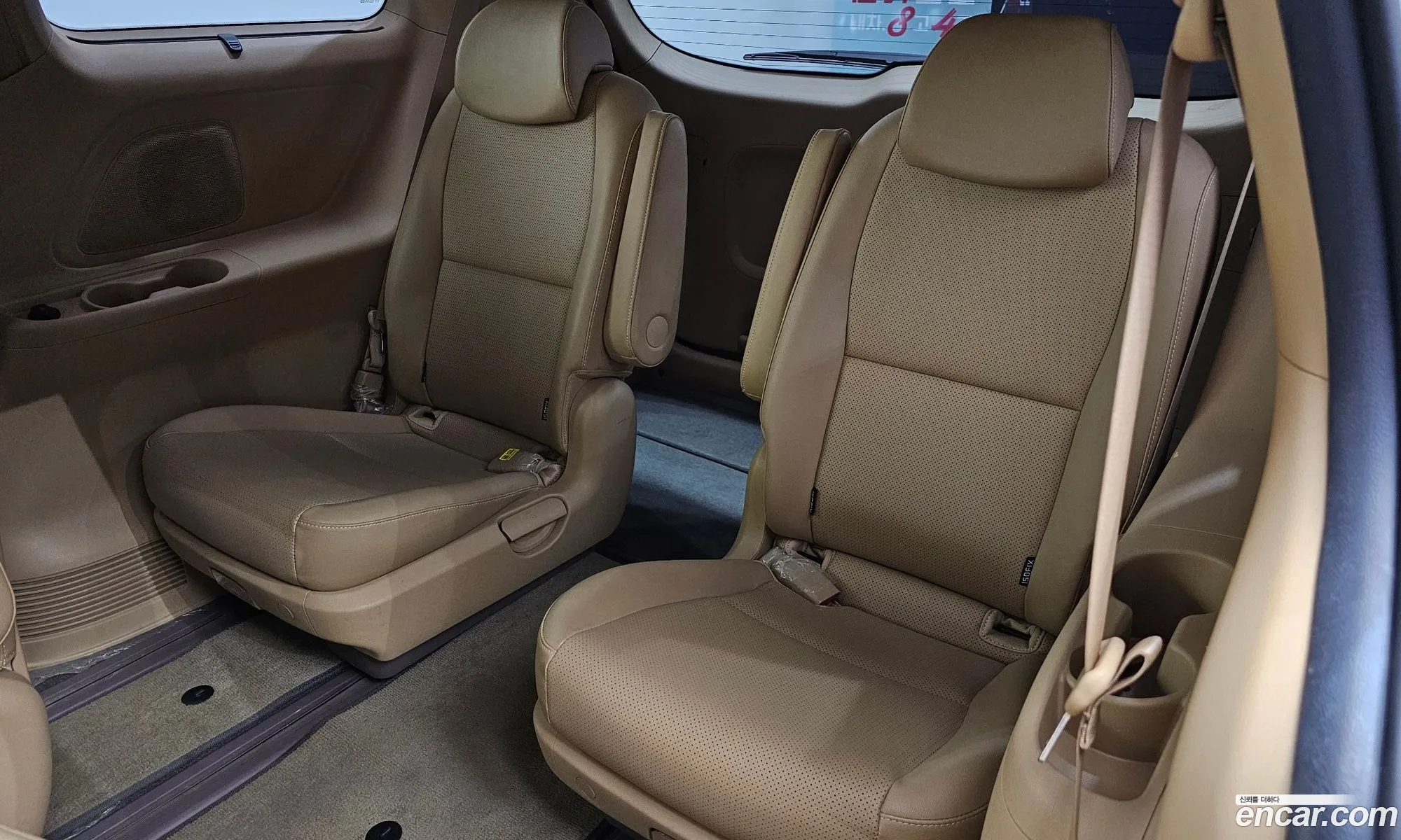 The New Carnival 9 -Seater Prestige - фотография 11370657
