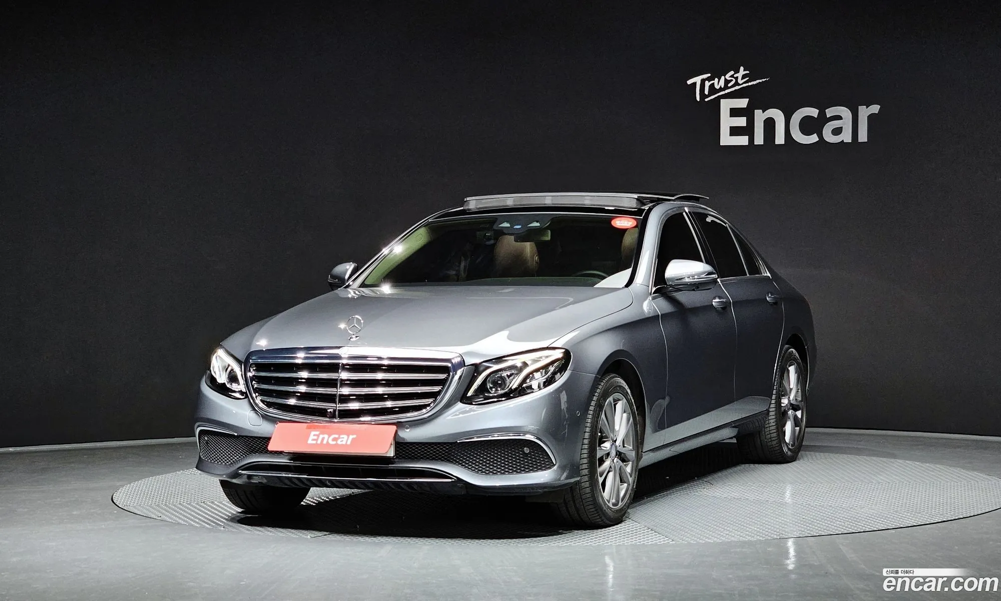 E-Class W213 E300 Exclusive - фотография 12636834