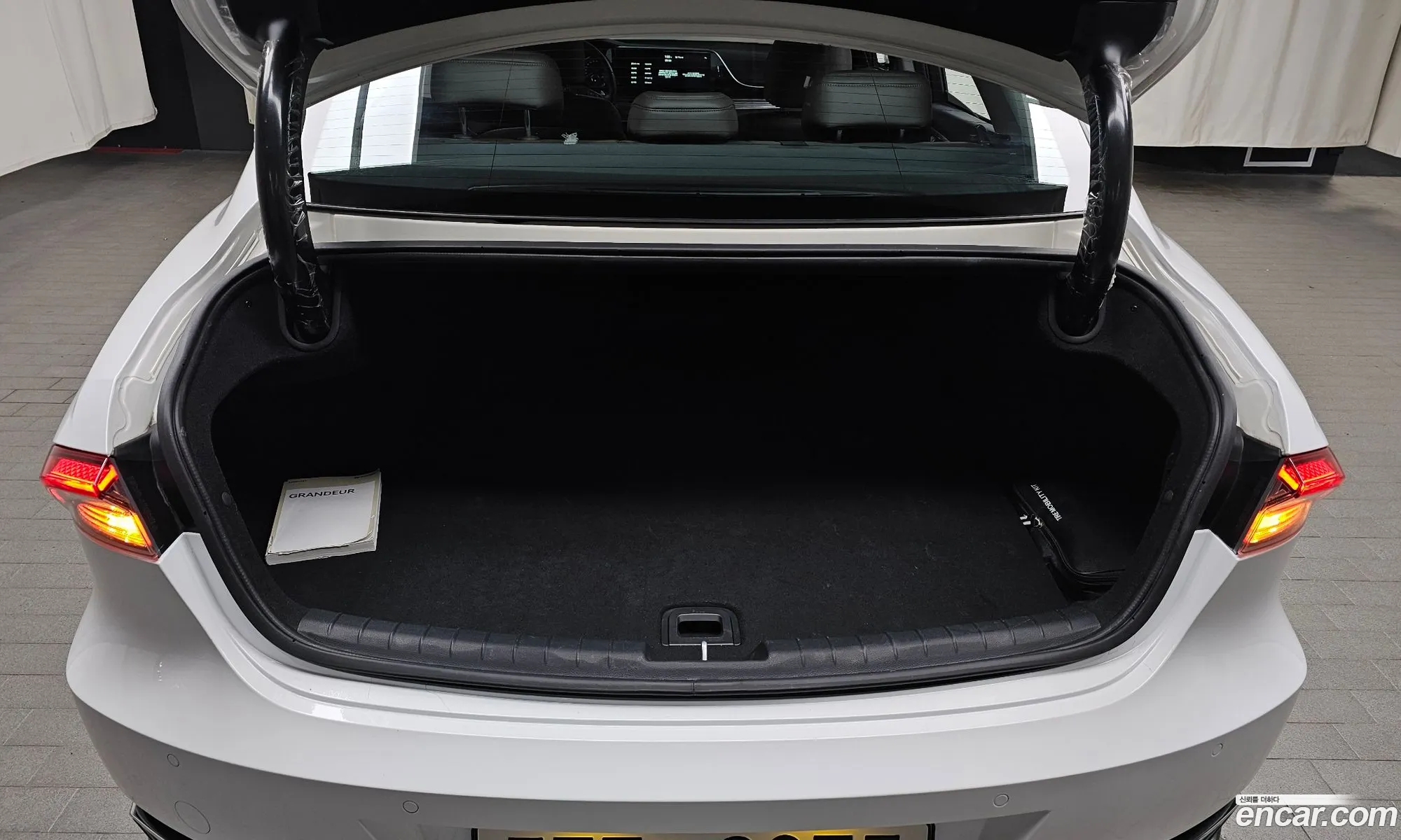 The New Grandeur Ig 30 Lpi Rent -A -Car Premium - фотография 11916925