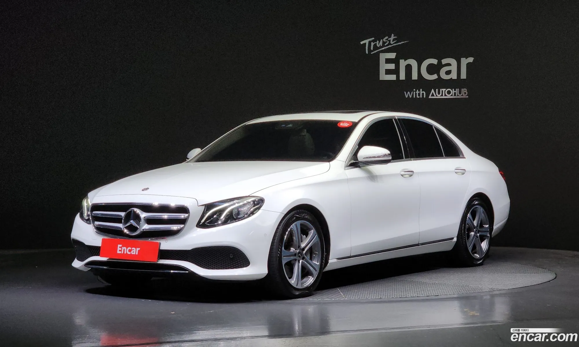 E-Class W213 E300 Avant-Garde - фотография 12432553