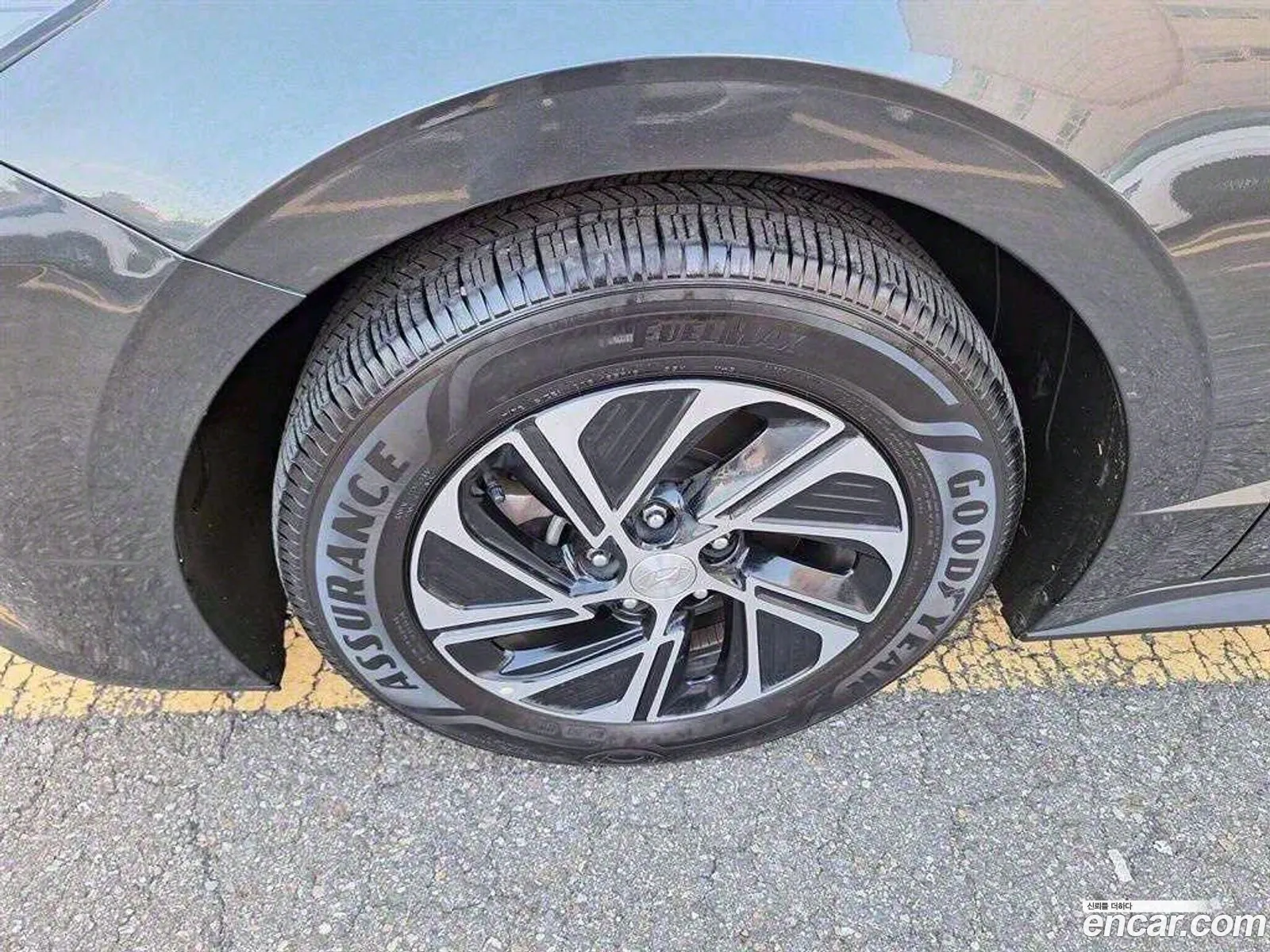 Sonata Hybrid Dn8 Premium - фотография 11764930
