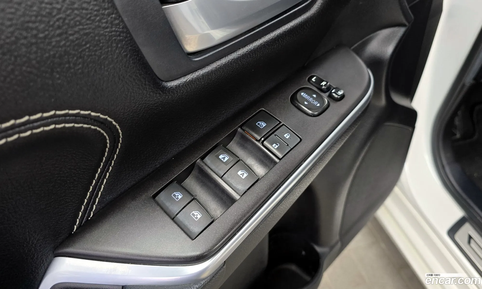New Camry Hybrid Xle - фотография 14400760