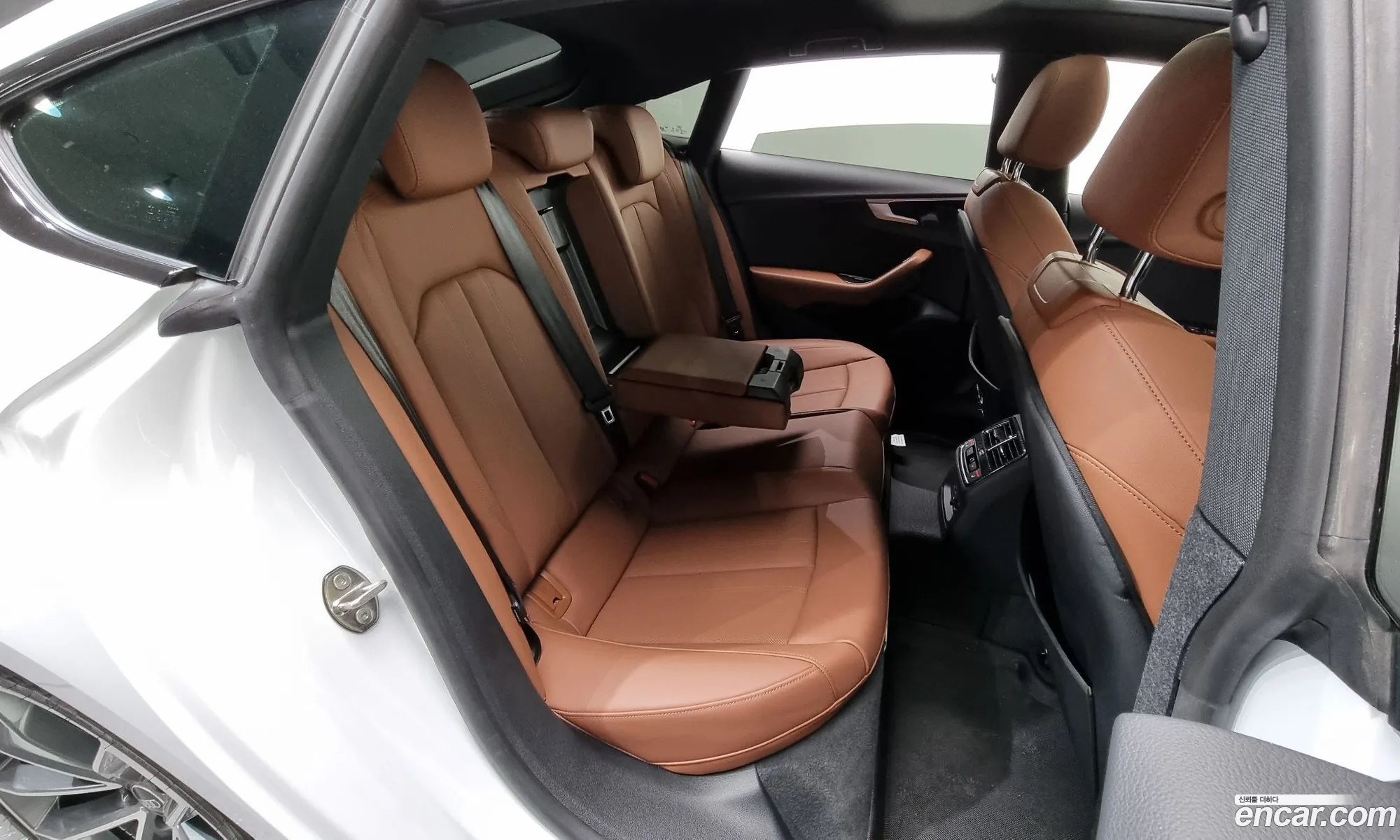A5 F5 40 Tfsi Quattro Premium Sport Bag - фотография 4849318