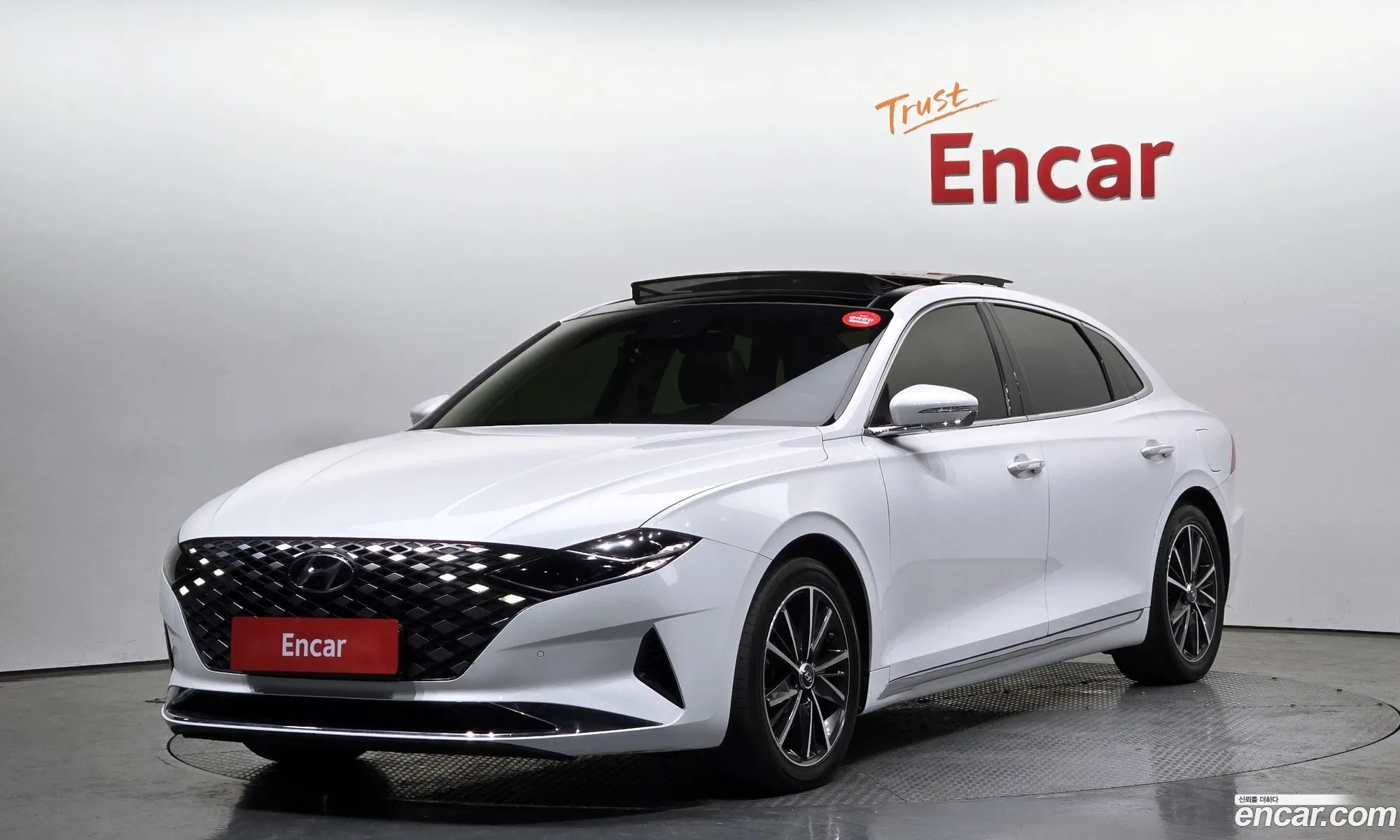 The New Grandeur Ig 30 Lpi Rent -A -Car Premium - фотография 11302734