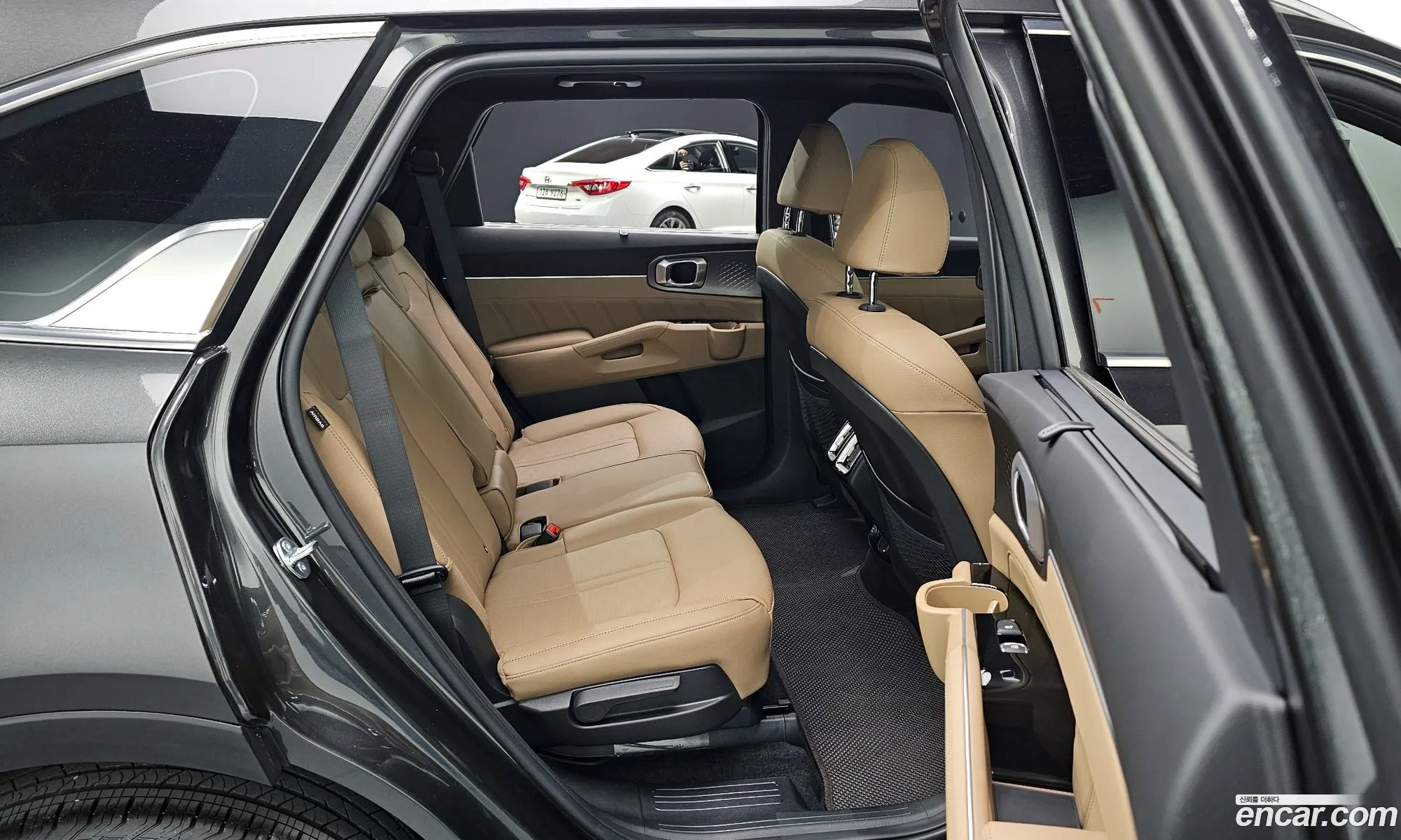 The New Sorento 4Th Generation Hev 16 2Wd Signature - фотография 17660339