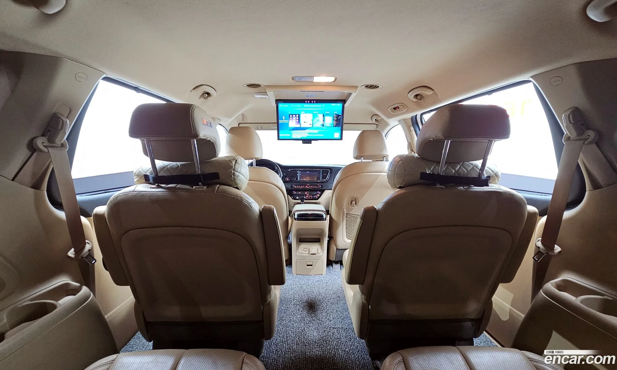 All New Carnival 9 -Seater Noblesse - фотография 697025