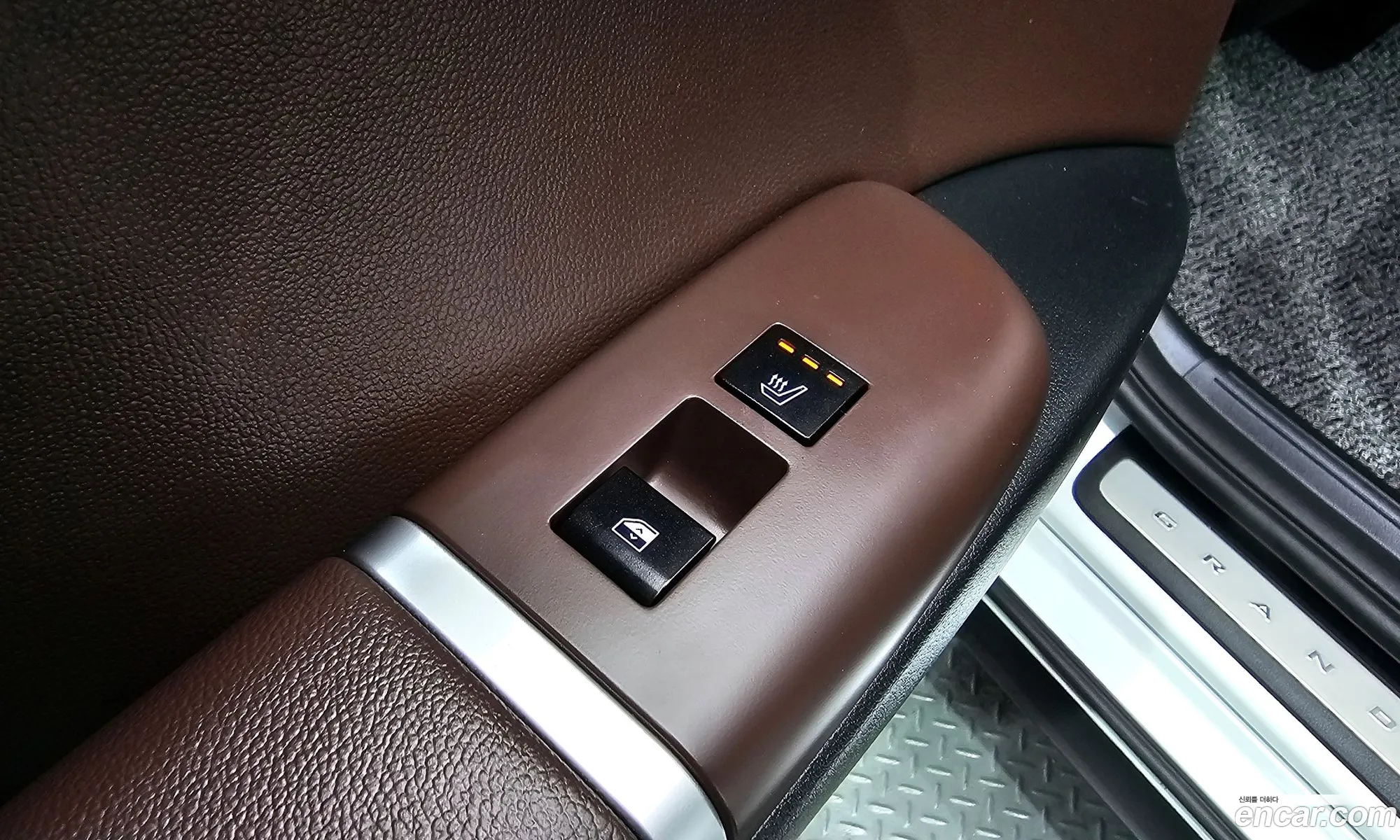 Grandeur Hybrid Gn7 Premium - фотография 11238683