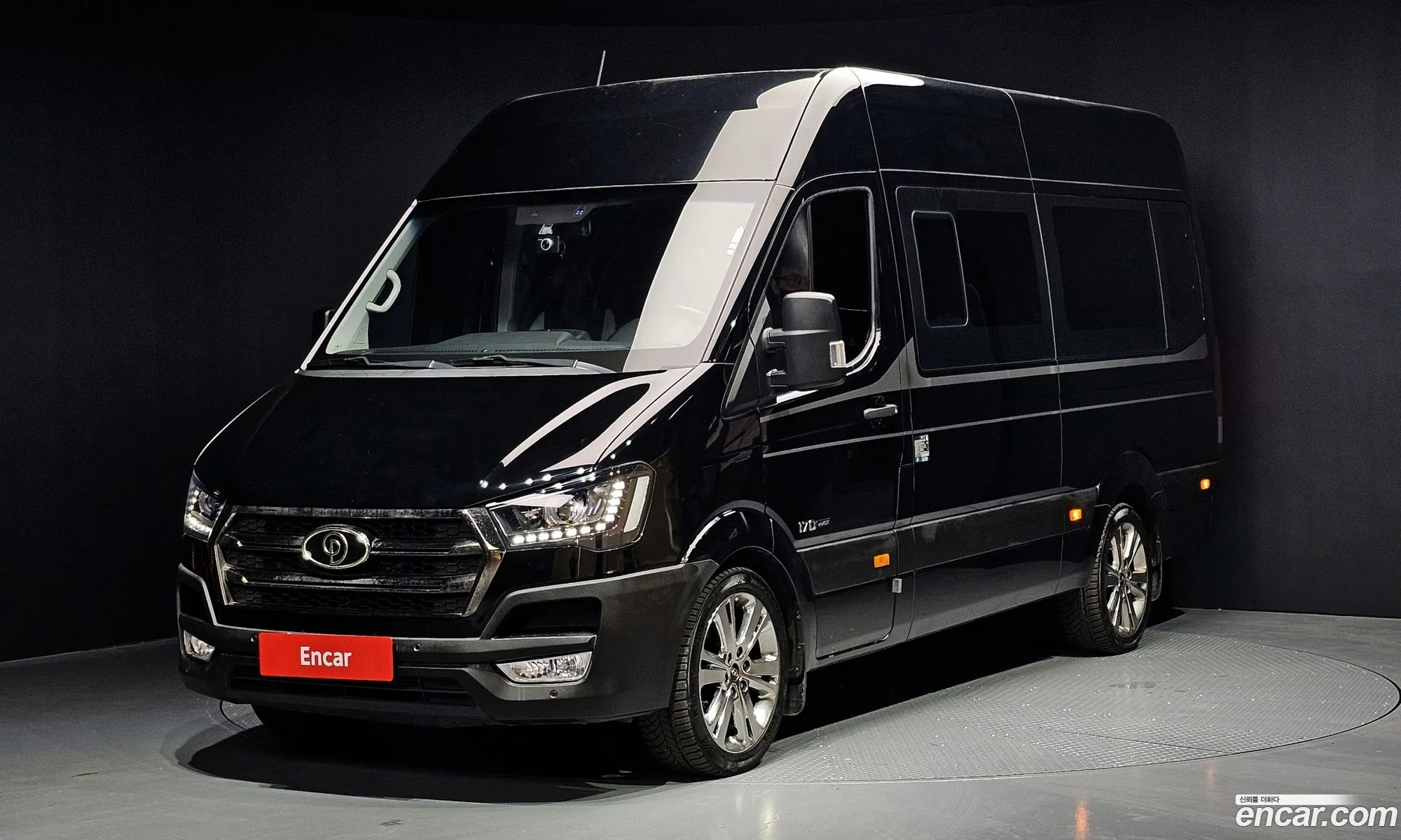 Solati 15 -Seater Luxury - фотография 535652