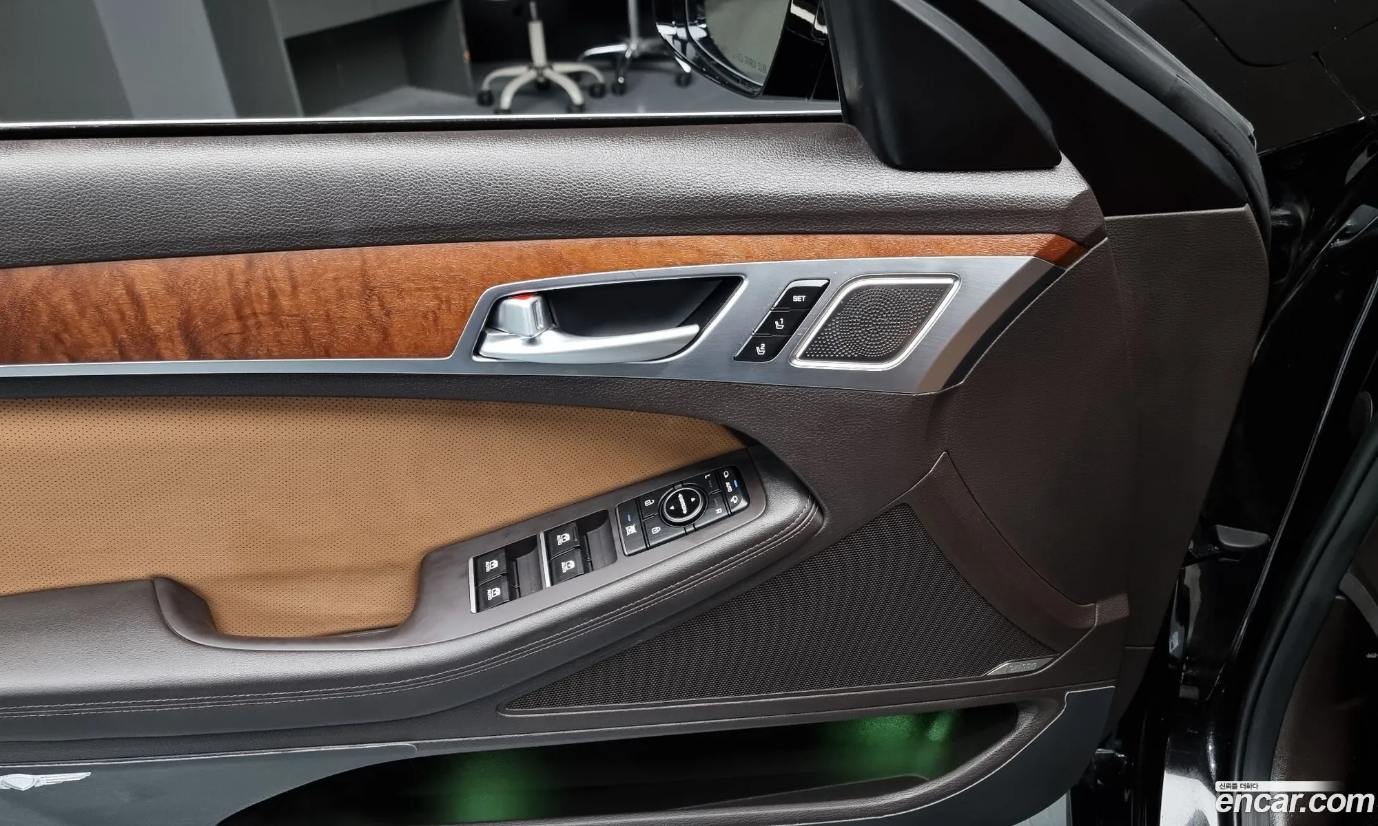 G80 33 Gdi Awd Premium Luxury - фотография 12857003