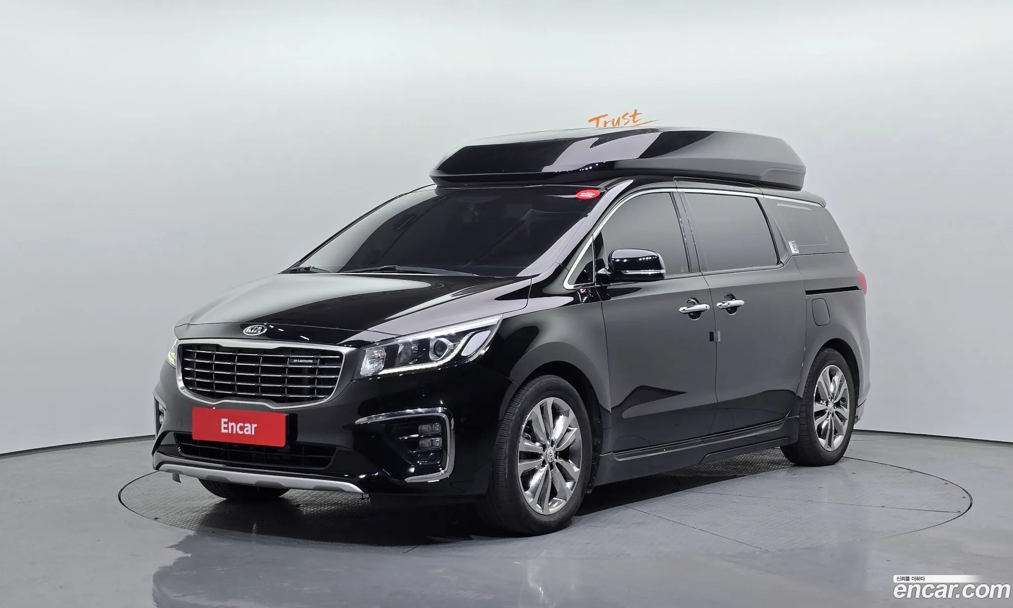 The New Carnival 9 -Seater High Rimmujin Luxury - фотография 17155750