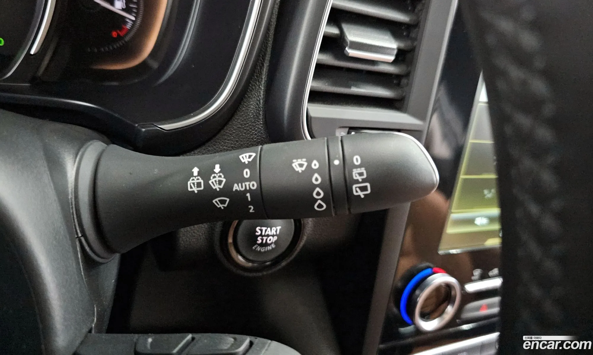 The New Qm6 20 Gde Re Signature 2Wd - фотография 11352849
