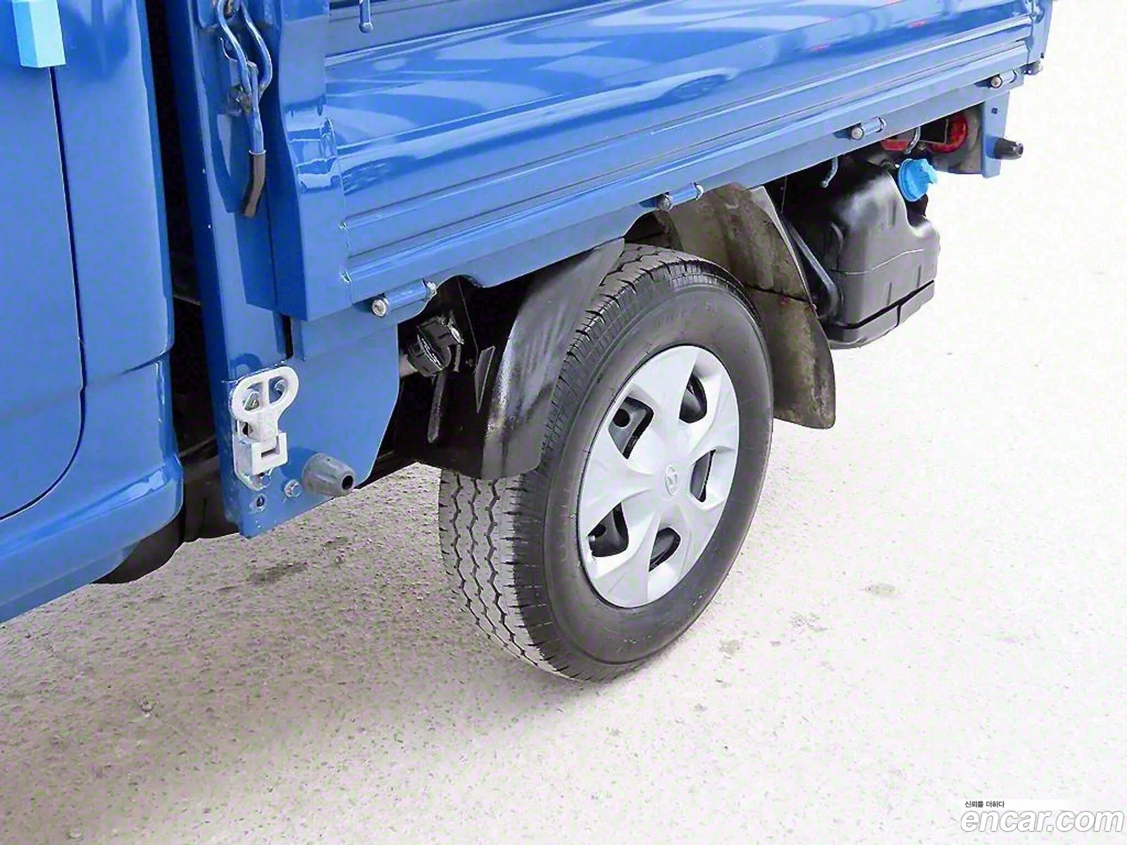 Porter Ii Cargo Cargo Truck 1 Ton 4Wd Double Cap - фотография 1080963
