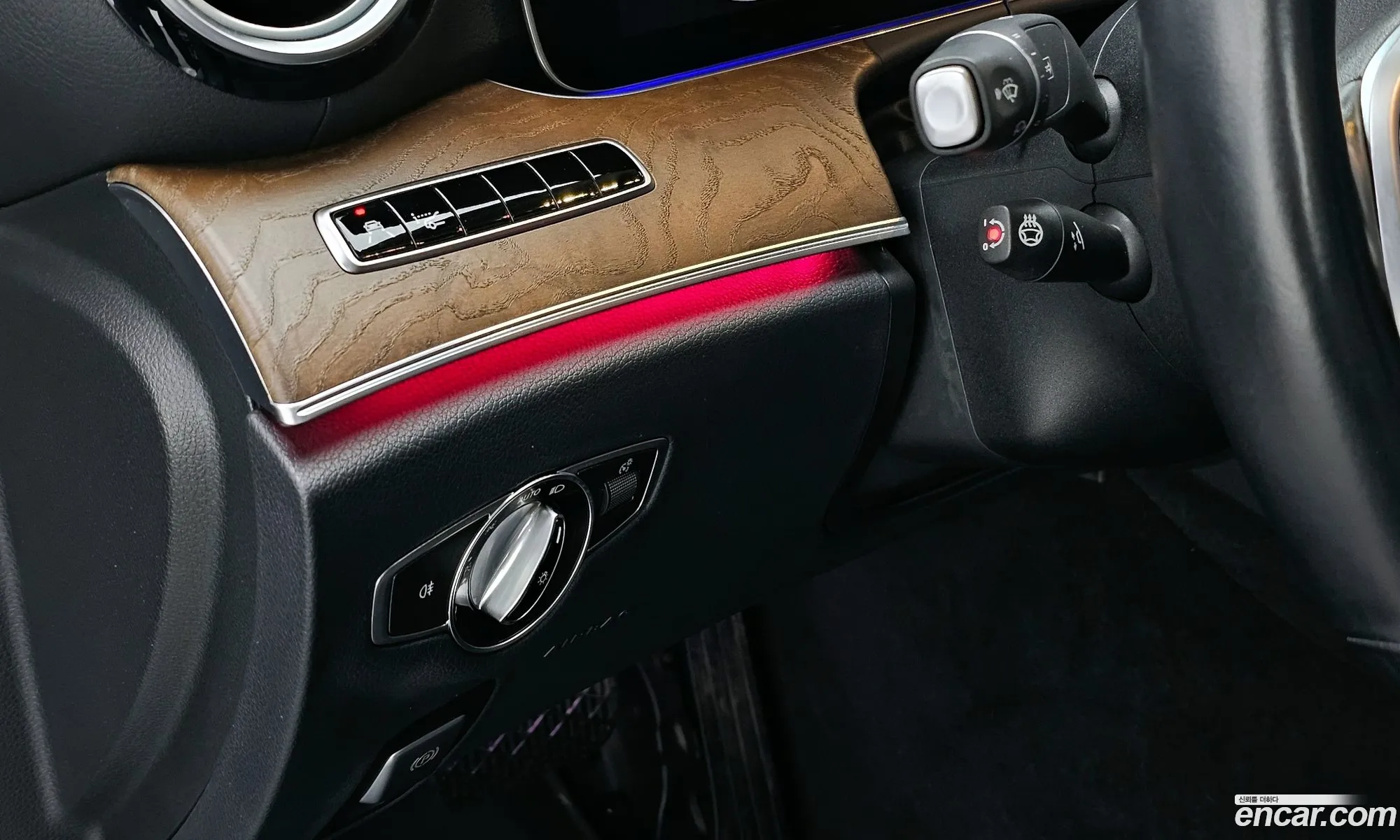 E-Class W213 E300 Exclusive - фотография 11999510