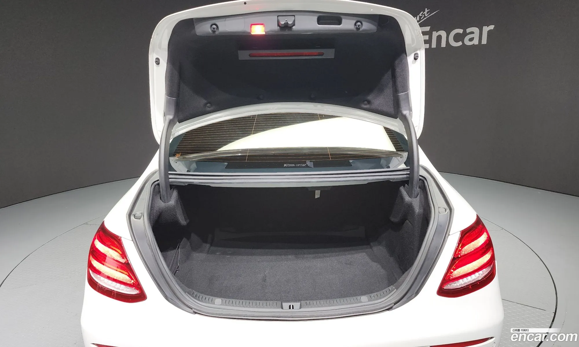 E-Class W213 E220D Avant-Garde - фотография 12028212