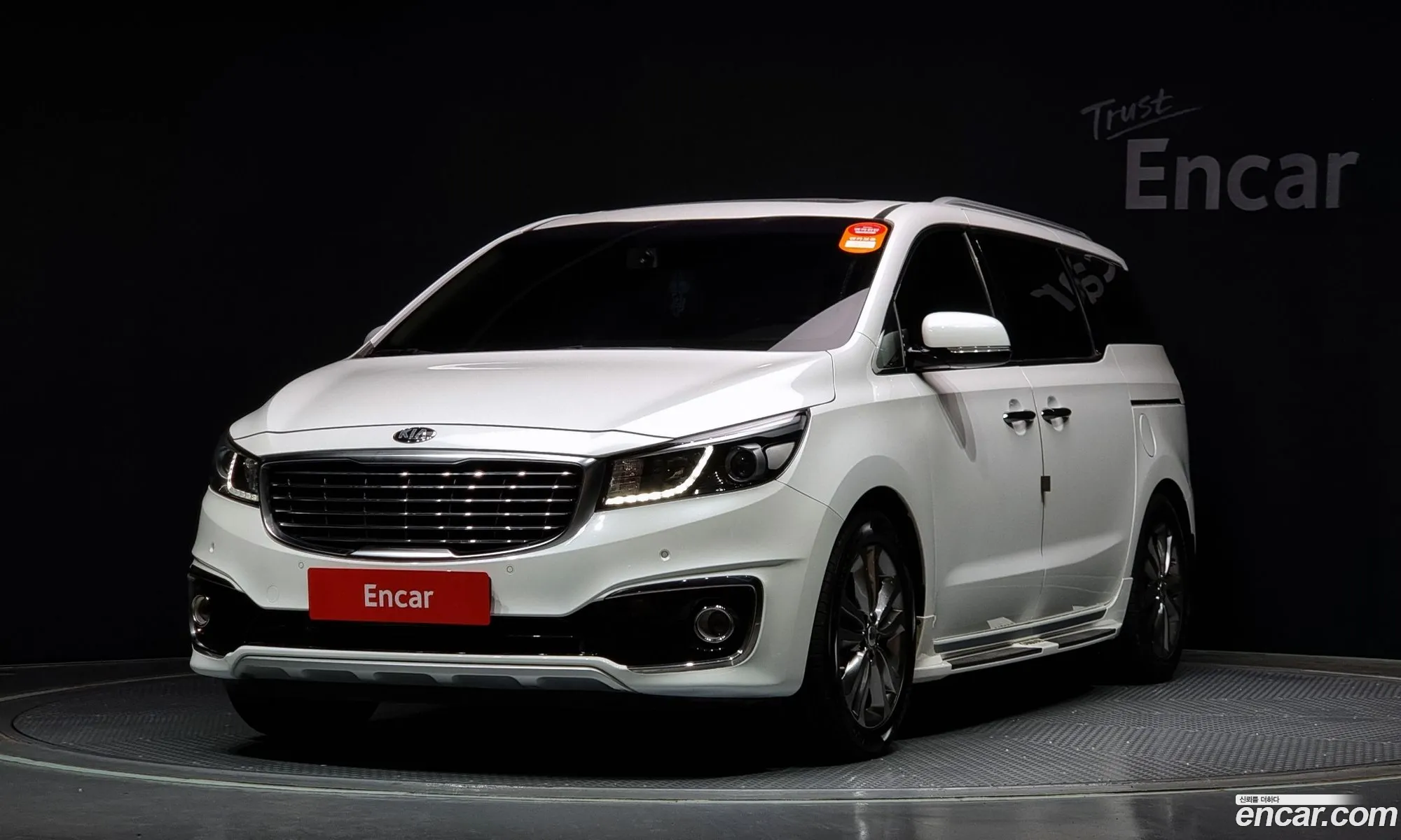 All New Carnival 9 -Seater Prestige - фотография 15776335