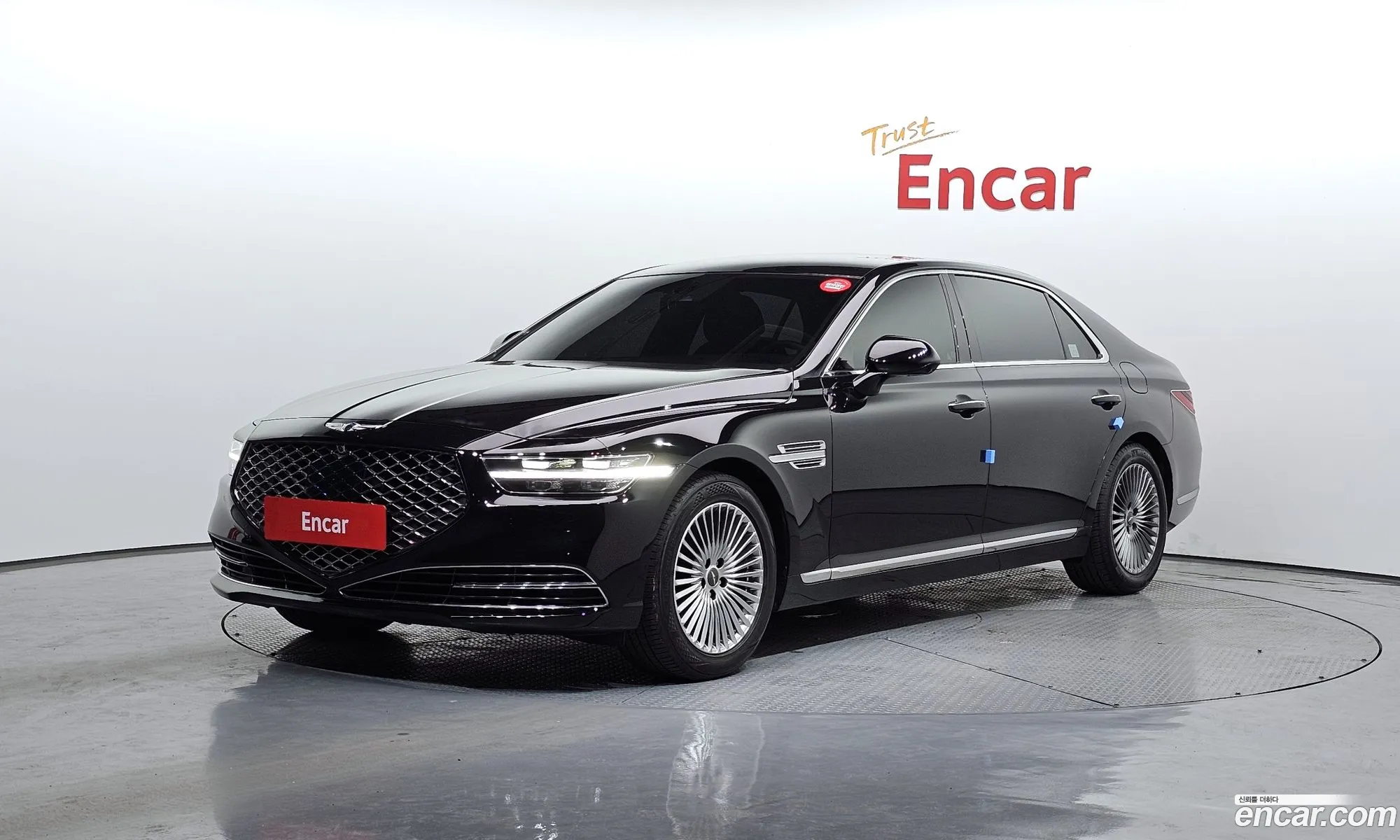 G90 38 Awd Luxury - фотография 12676620