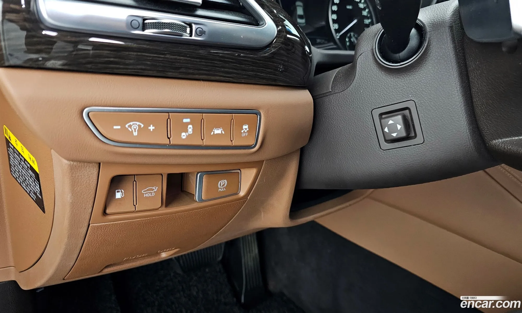 G90 38 Awd Luxury - фотография 12676625