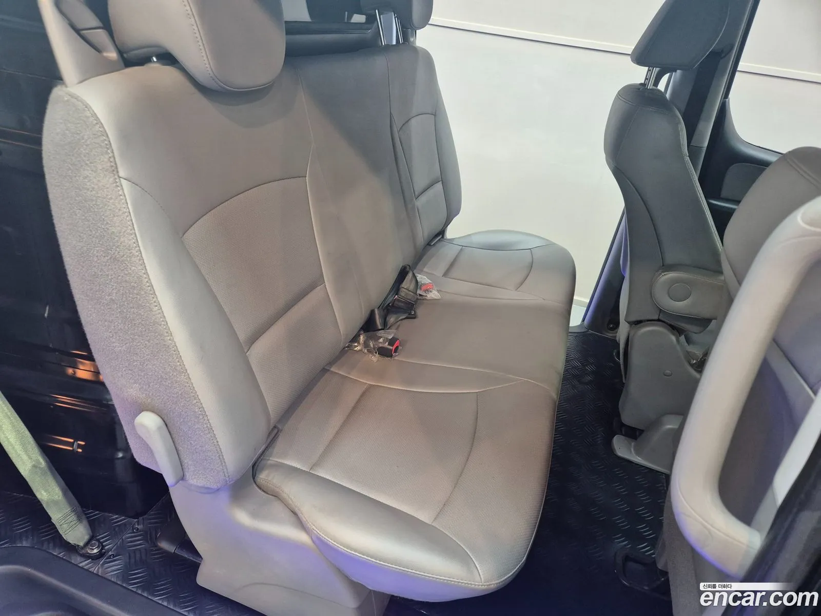 The New Grand Starex Van 5 -Seater Smart - фотография 11428596