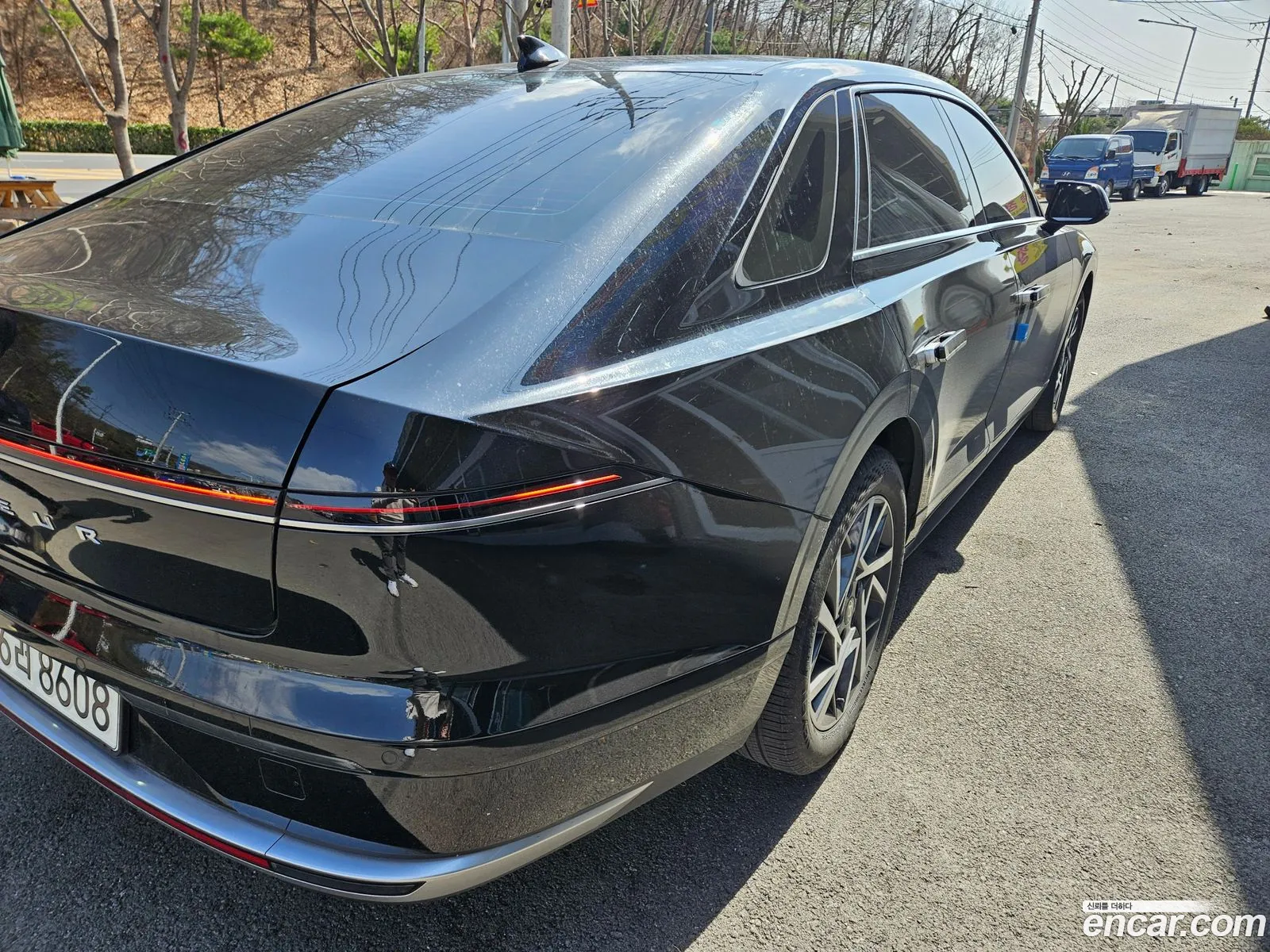 Grandeur Hybrid Gn7 Premium - фотография 11428535