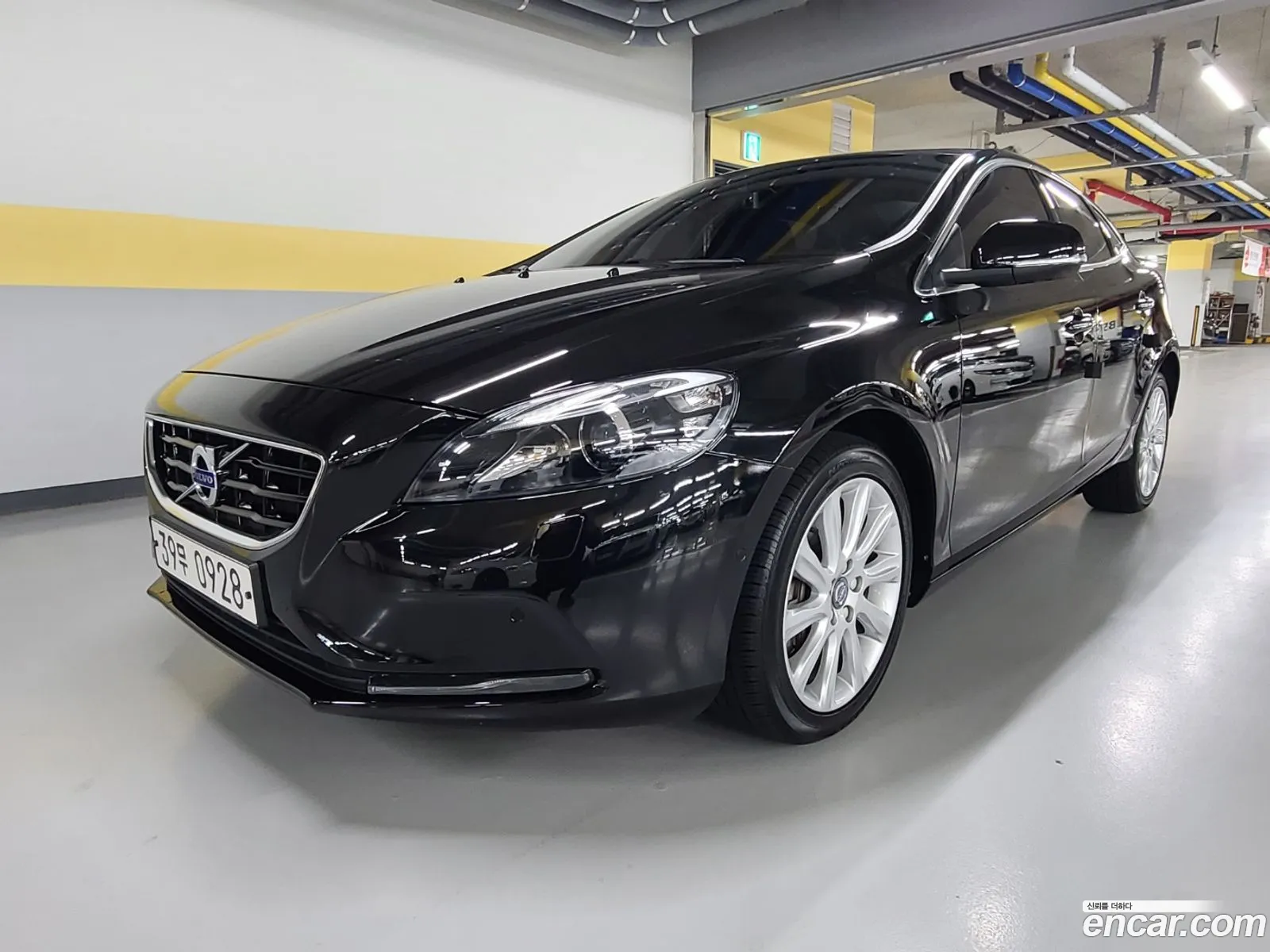 V40 D3 2Nd Generation - фотография 3636205