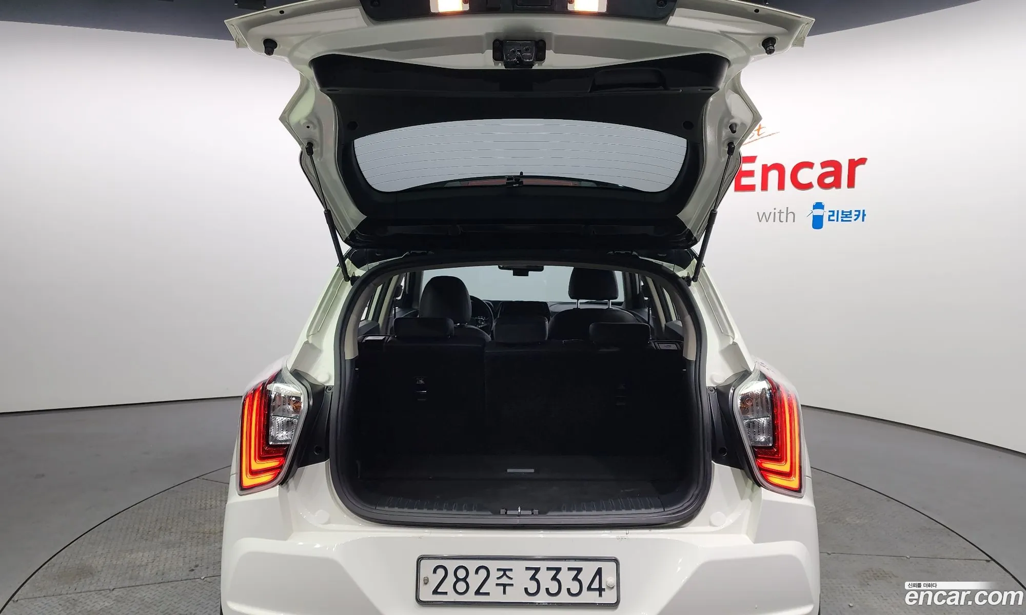 Berry New Tivoli Gasoline 15 2Wd V5 - фотография 18870006