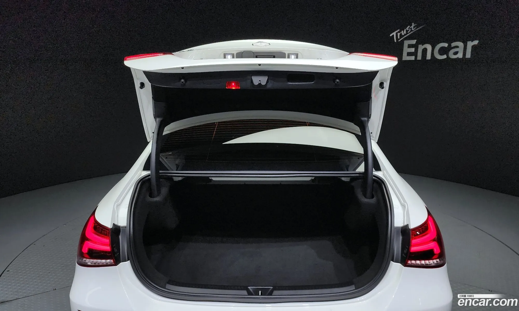 A-Class W177 A220 Sedan - фотография 12093816