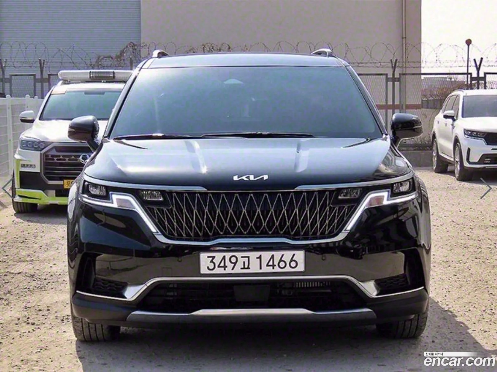 Carnival 4Th Generation 9 -Seater Signature - фотография 13723374