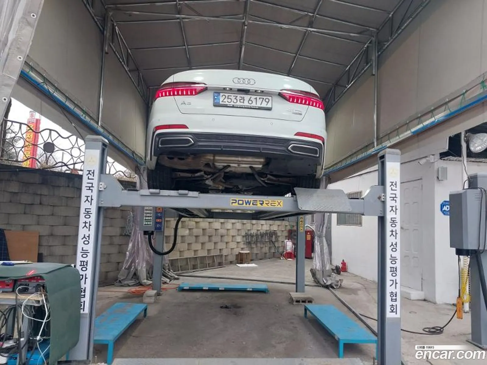 A6 C8 40 Tdi Quattro Premium - фотография 3775105