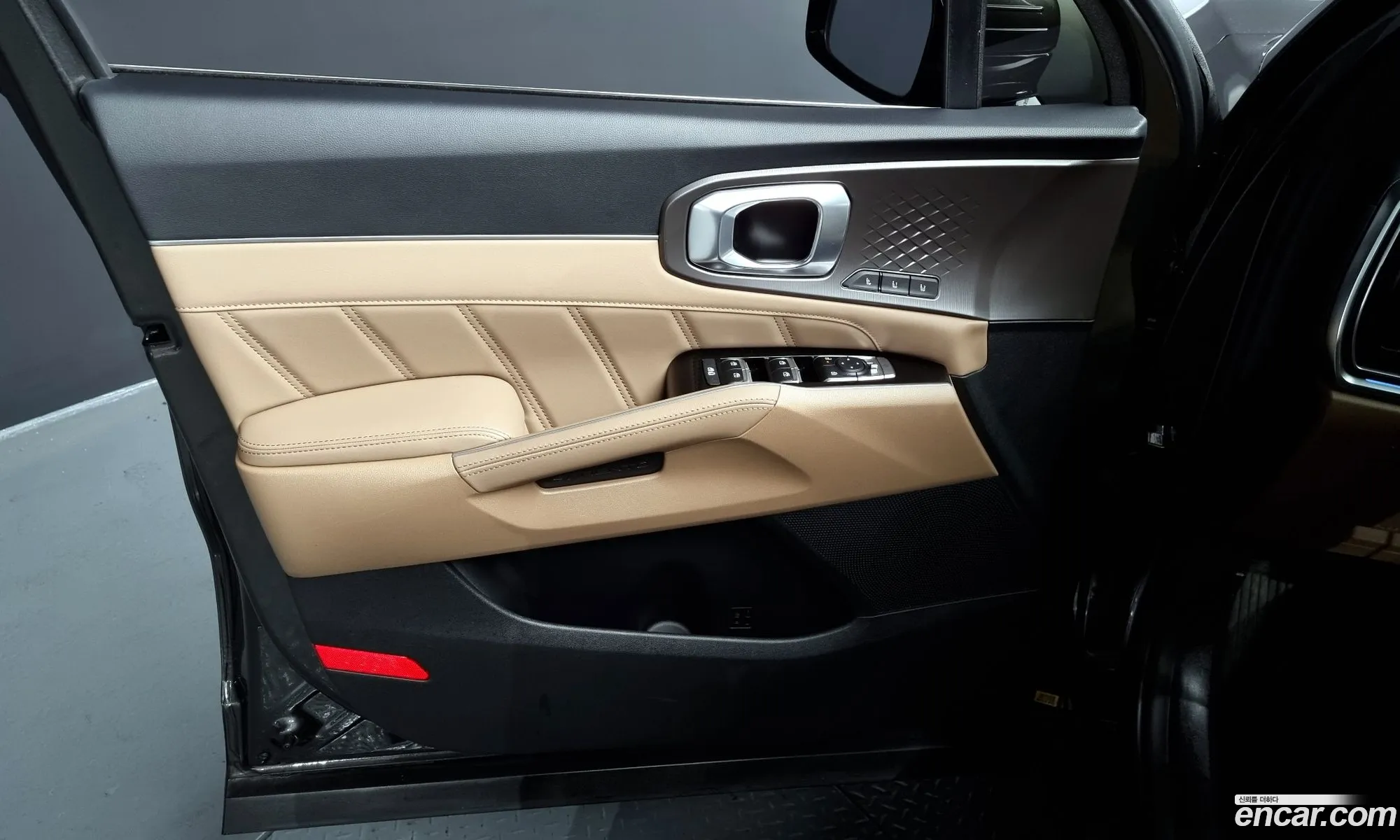 The New Sorento 4Th Generation Hev 16 2Wd Signature - фотография 14061341