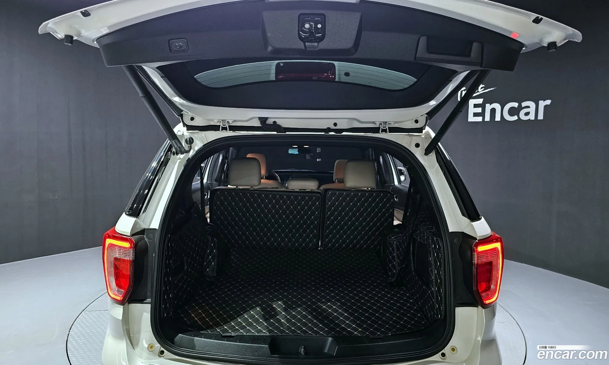 Explorer 23 Limited 4Wd 5Th Generation - фотография 3493396