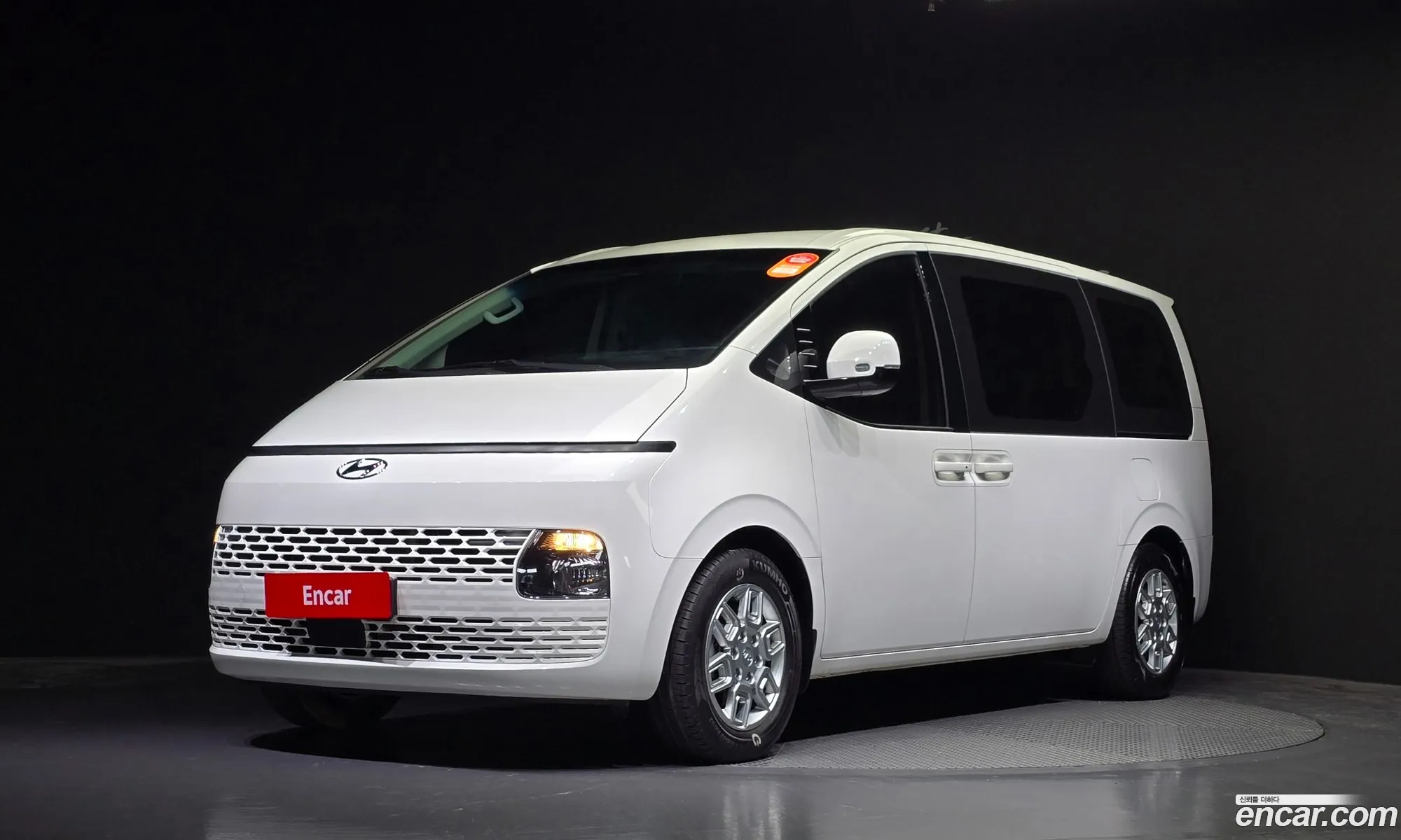 Staria Tourer 9 -Seater Modern - фотография 12694937