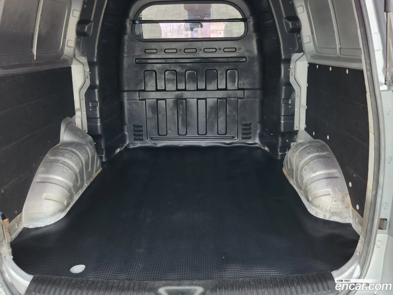 Grand Starex 5 -Seater Van Cvx Luxury - фотография 16763585