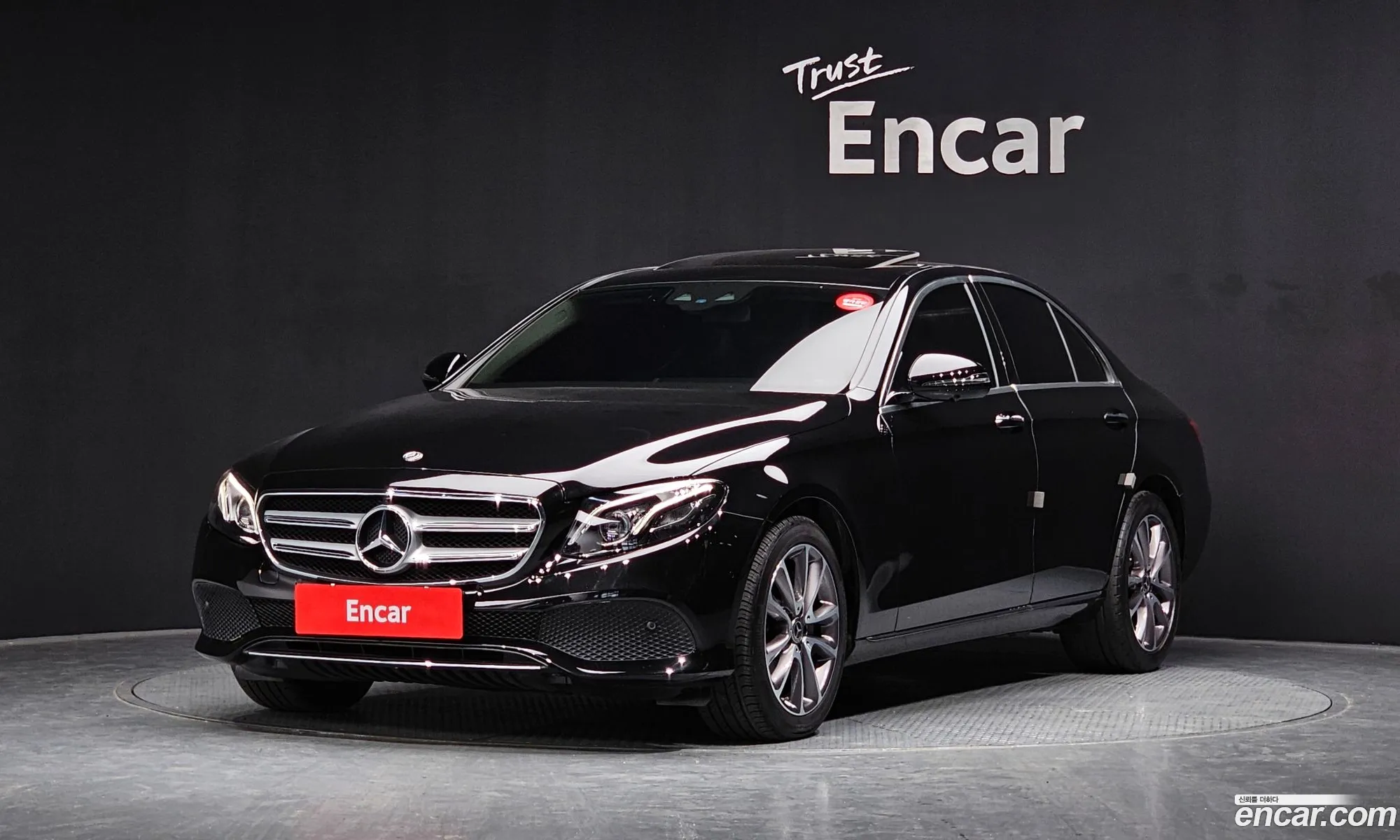 E-Class W213 E300 4Matic Avant - фотография 12035158