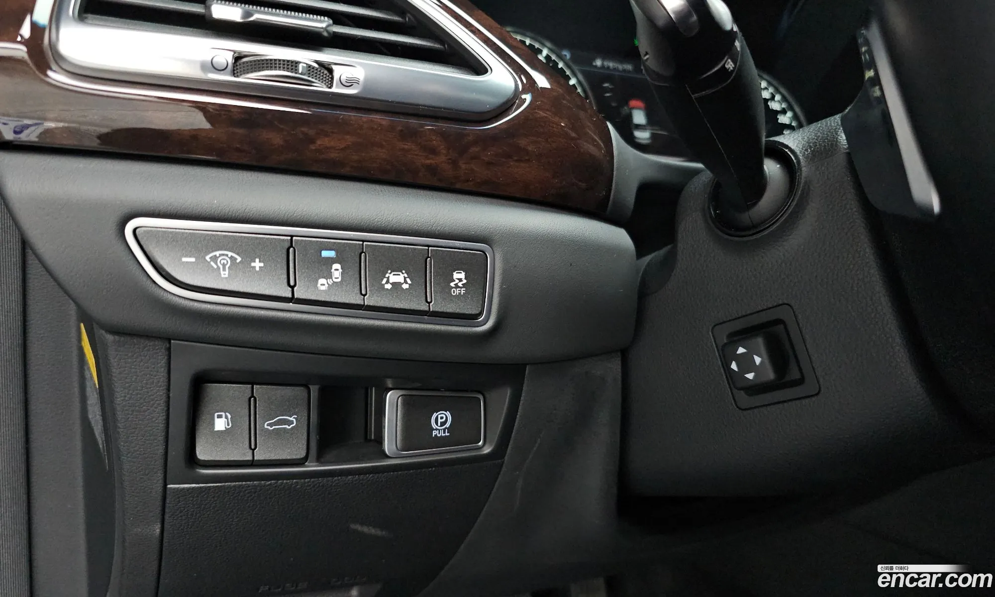 Eq900 38 Gdi Awd Luxury - фотография 12561866