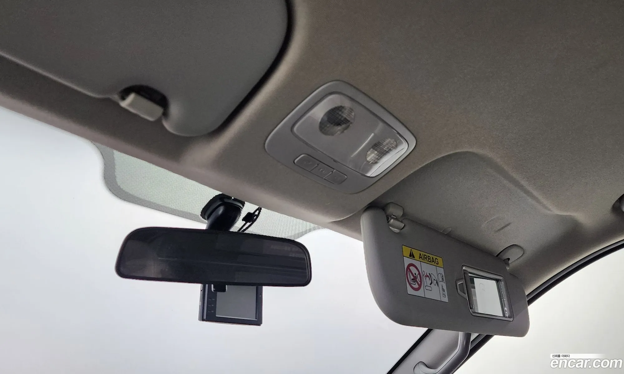 The New Grand Starex Van 3 -Seater Smart - фотография 1680529
