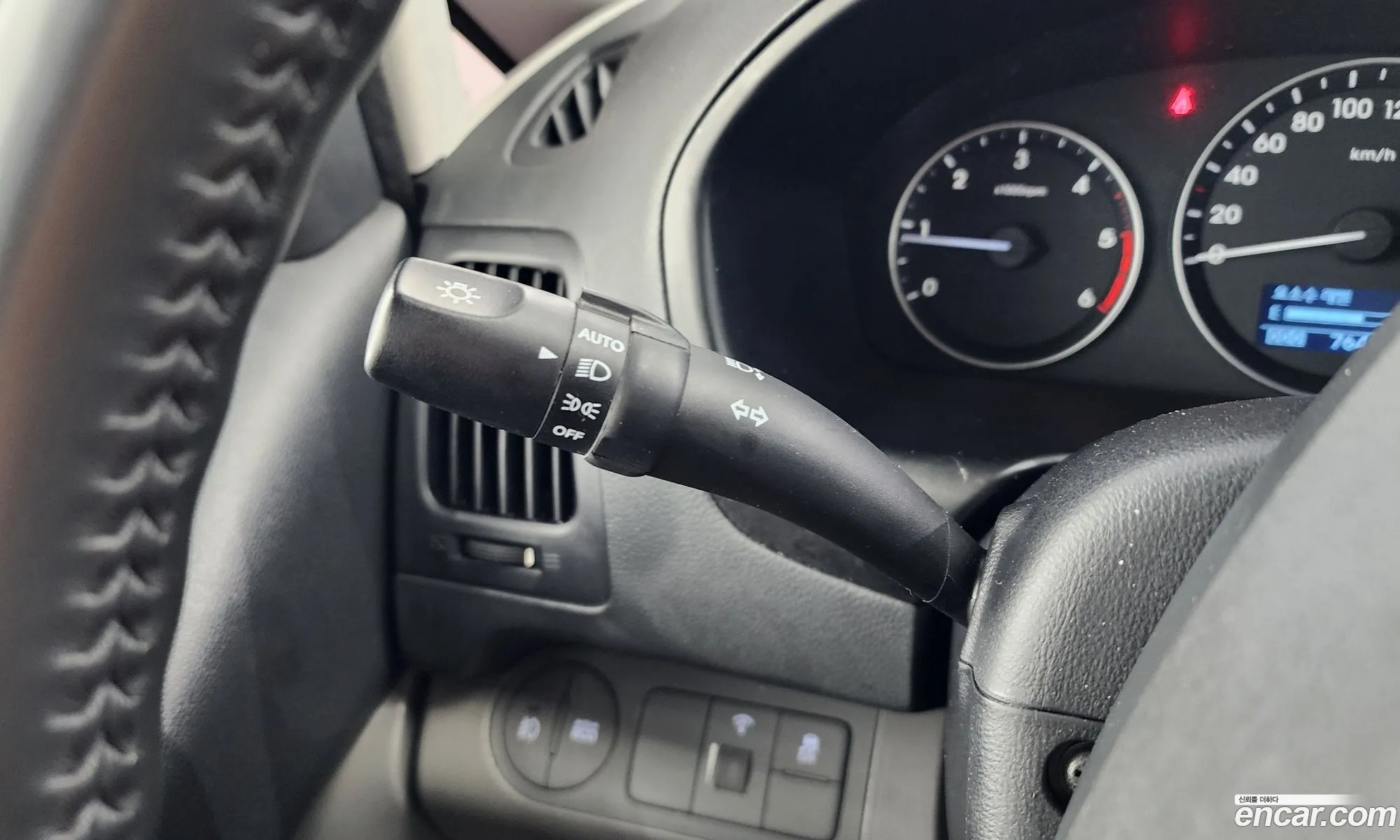 The New Grand Starex Van 3 -Seater Smart - фотография 1680528