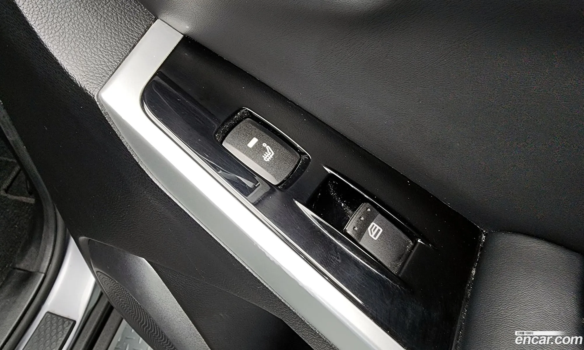New Korando C 20 Cvt 2Wd High -End Type - фотография 18790800