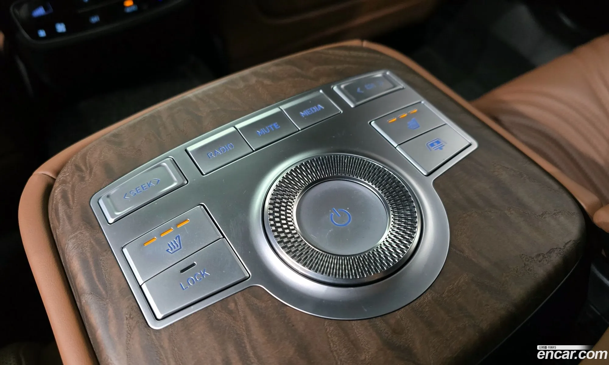G80 Rg3 Gasoline 25 Turbo Awd - фотография 12666544