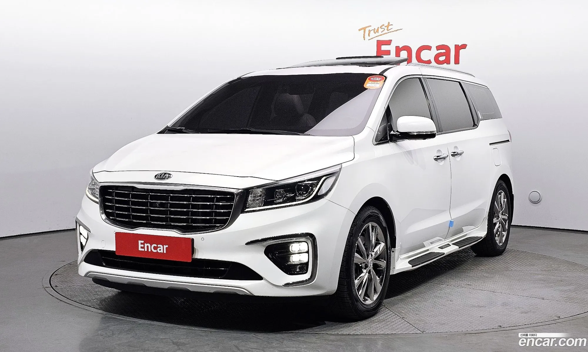 The New Carnival 7 -Seater Limousine President - фотография 11348916
