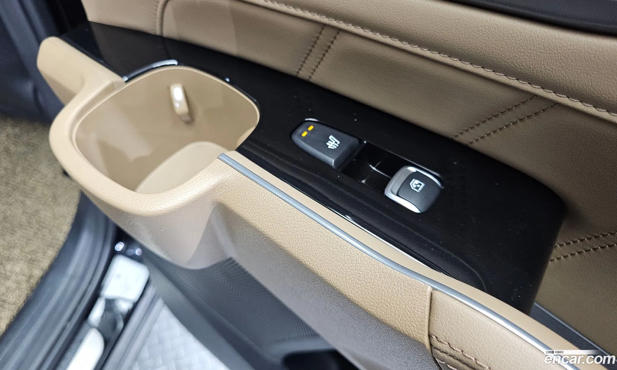 The New Sorento 4Th Generation Hev 16 2Wd Signature - фотография 12359230