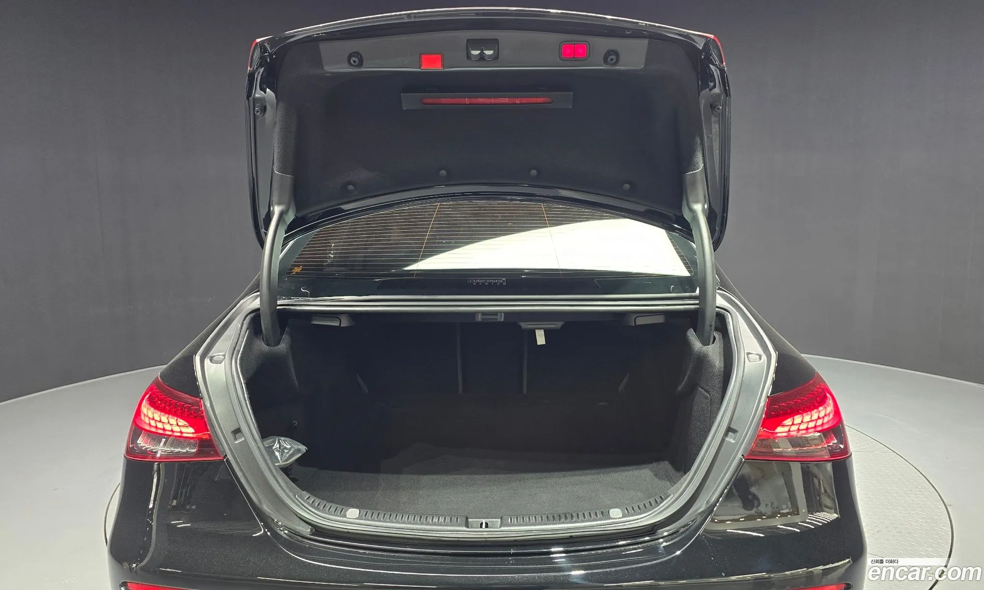 E-Class W213 E220D 4Matic Exclusive - фотография 12025939