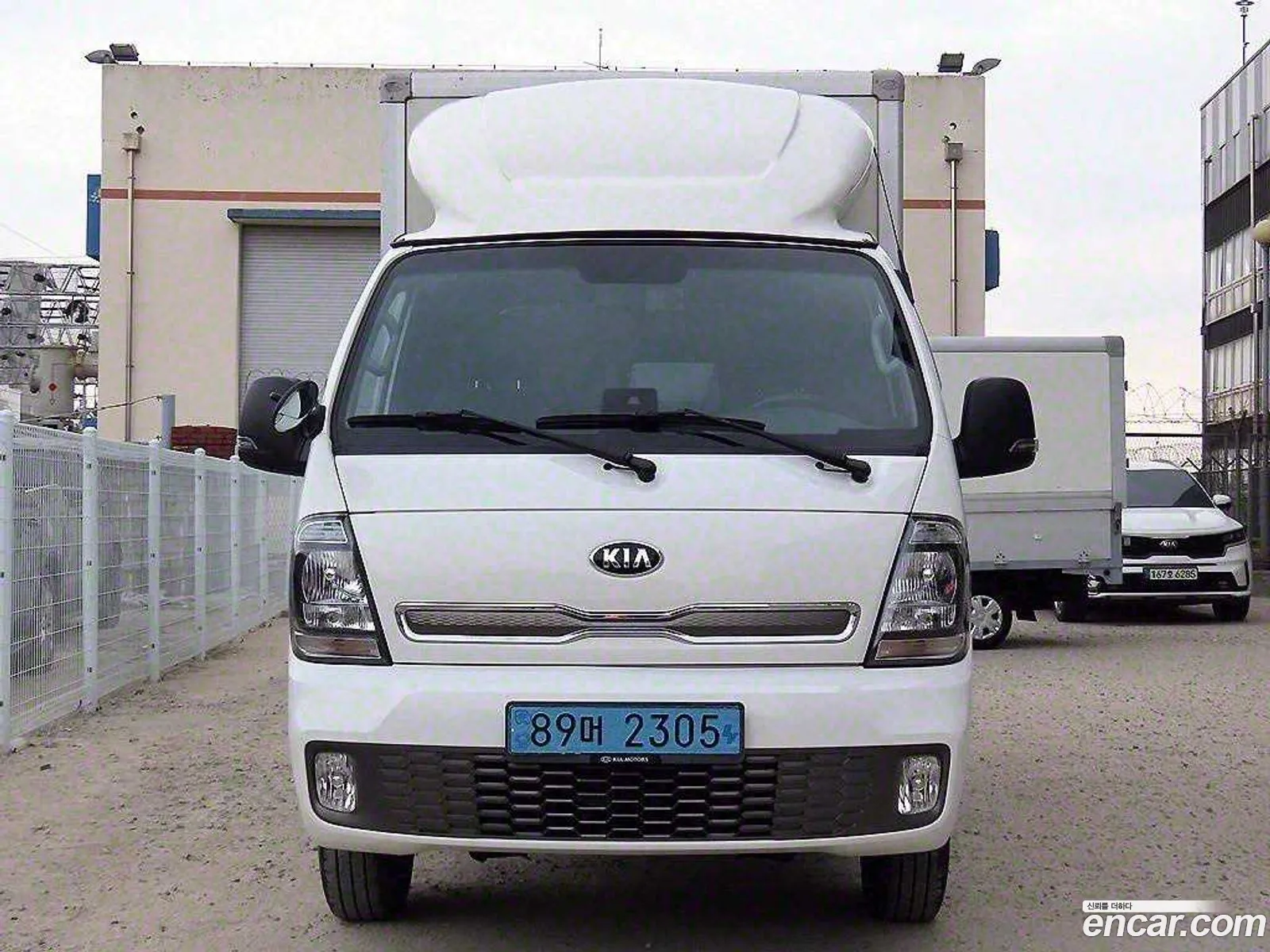 The New Bongo Iii Exs High Early Tower 1 Ton King Cap Ev - фотография 14529094
