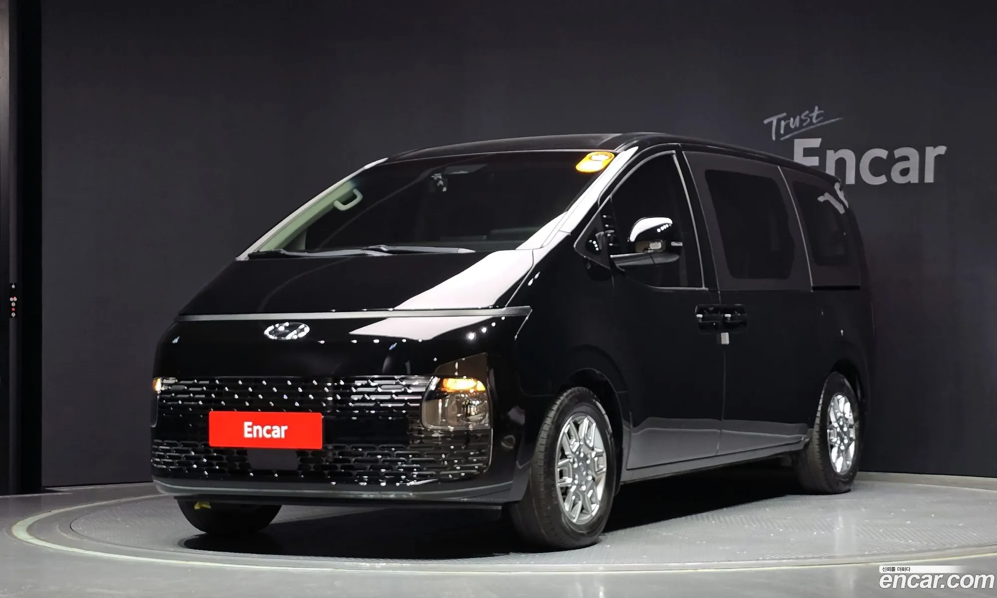 Staria Tourer 11 -Seater Modern - фотография 1618101
