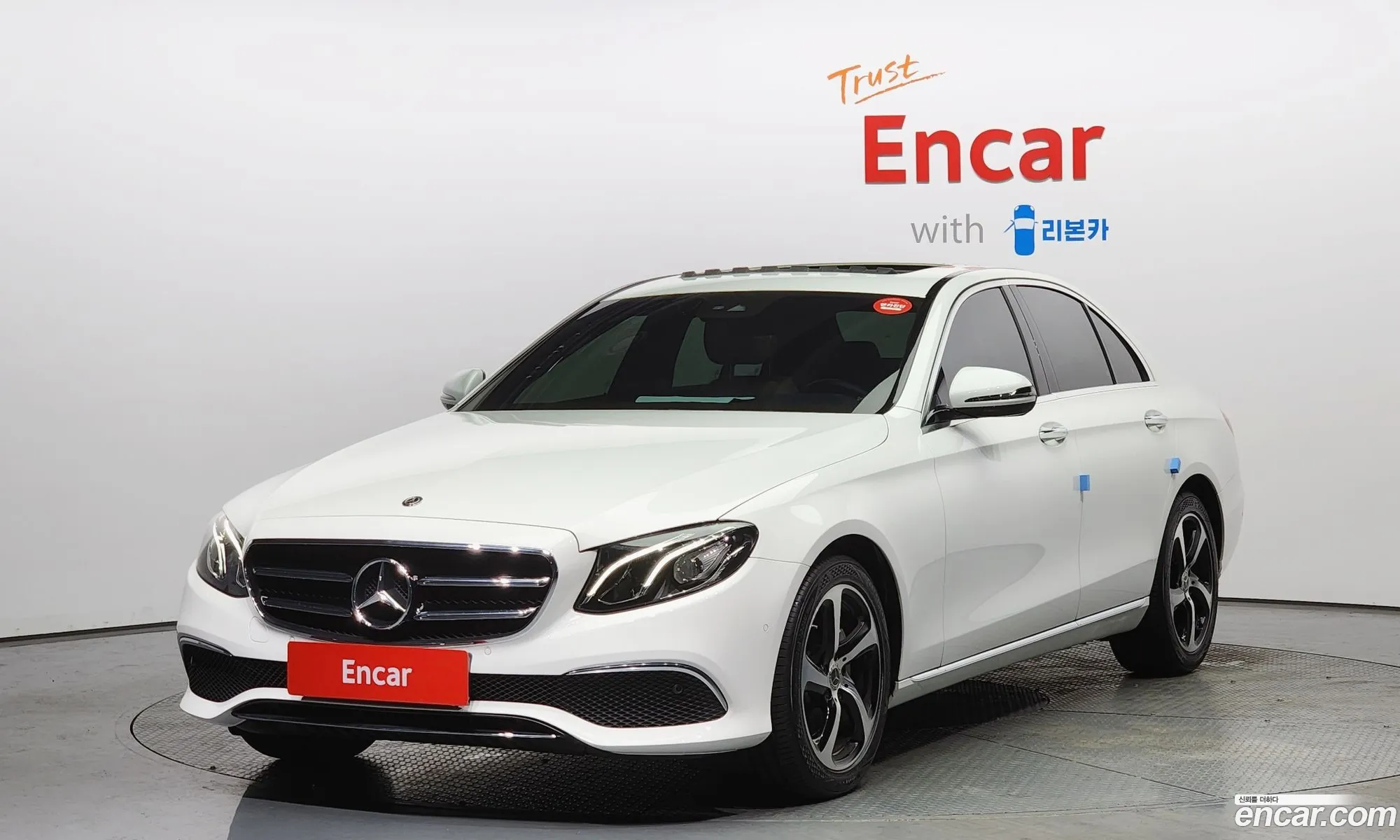 E-Class W213 E250 Avant-Garde - фотография 12059552