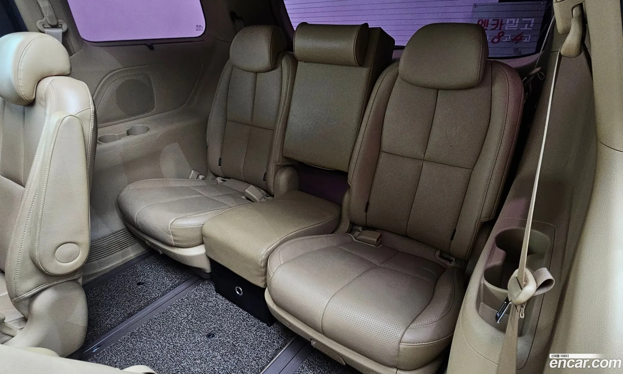 The New Carnival 9 -Seater Noblesse Special - фотография 13801563