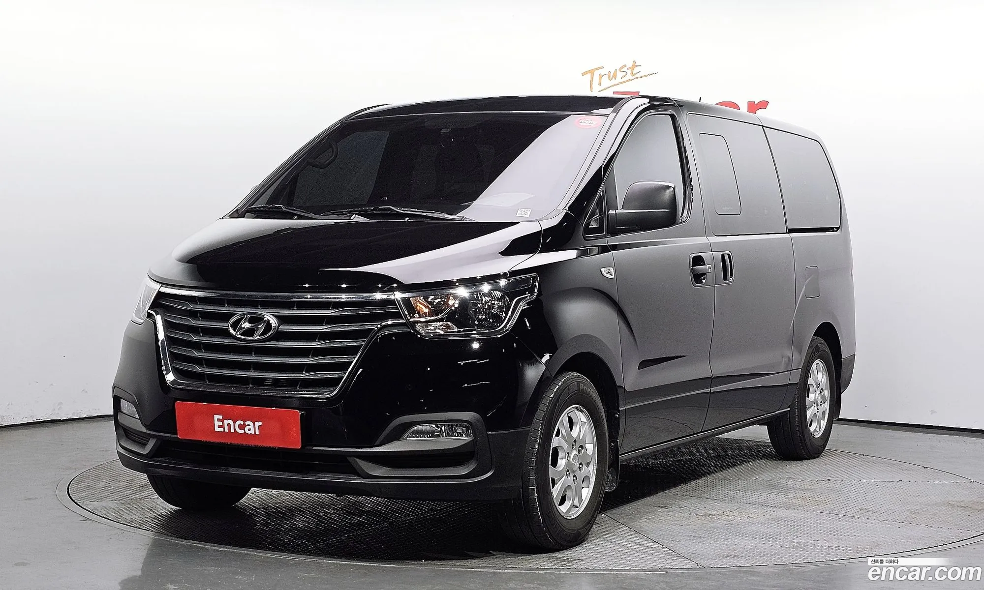 The New Grand Starex Van 5 -Seater Style - фотография 11463952